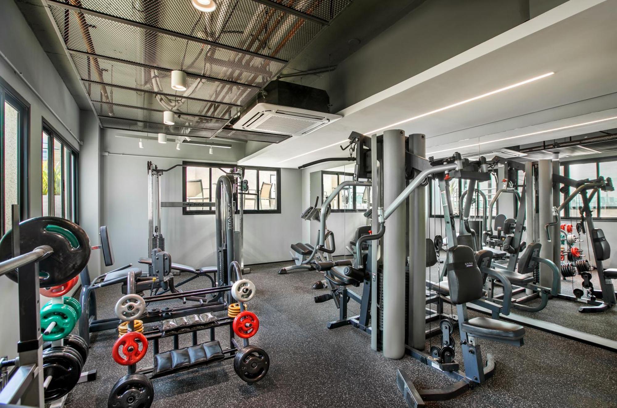 멜리아 자르징 유로파 호텔 상파울루 외부 사진 The gym at the University of Law, Birmingham
