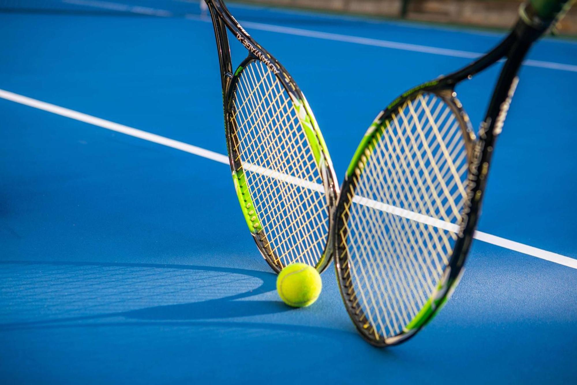 멜리아 자르징 유로파 호텔 상파울루 외부 사진 Tennis ball and rackets