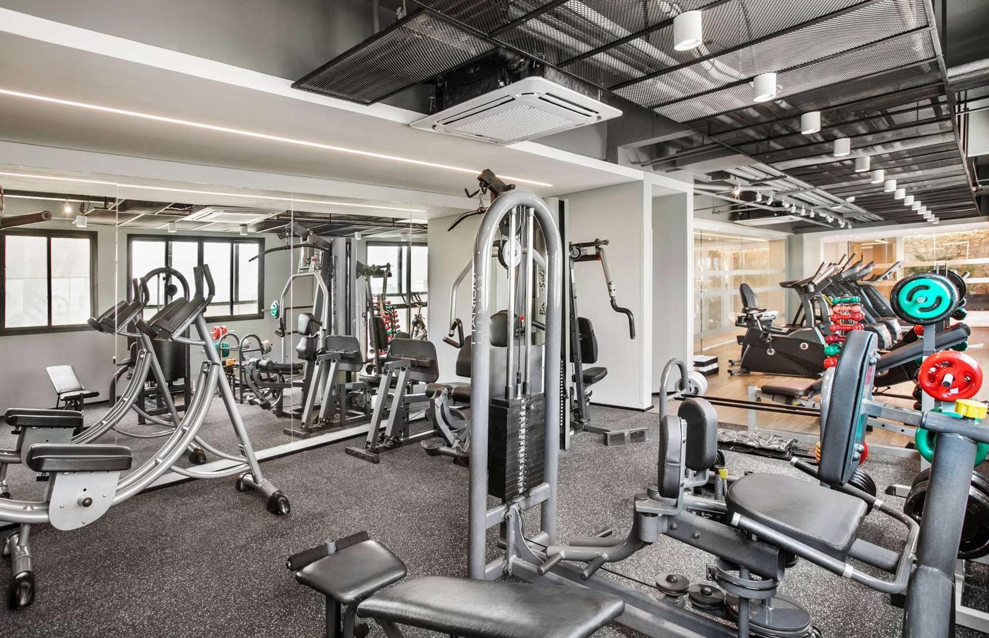멜리아 자르징 유로파 호텔 상파울루 외부 사진 The gym at the 1000m² sports and wellness centre